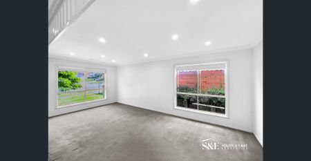 Outstanding Family Home - Photo 3