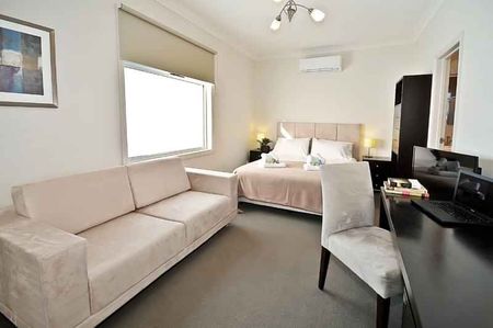 Room 18 (Ensuite) - Photo 5