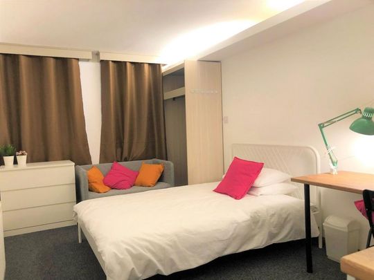 Studio to rent - Photo 1