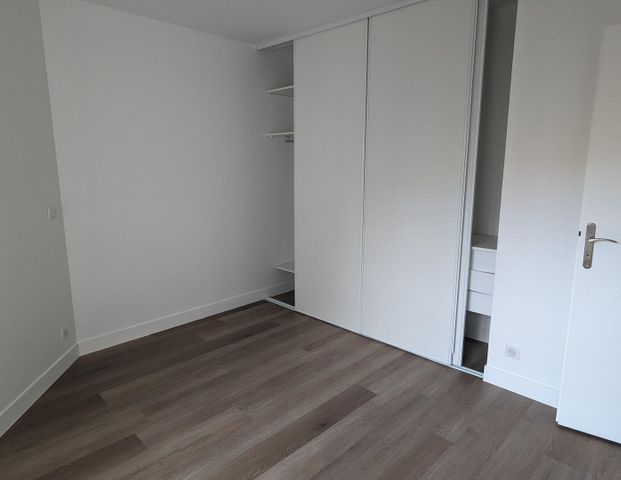 location Appartement T2 DE 39.28m² À LE PLESSIS ROBINSON - Photo 1