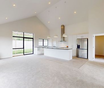 79 Kotare Street, Waikanae - Photo 2