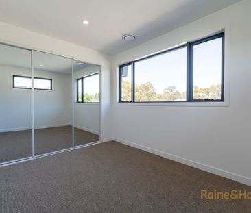 Brand-New Ultra-Modern Living- Opposite Coburg Lake Reserve - Photo 3