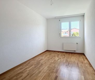 Magnifique appartement rénové de 4.5 pièces au 3ème et dernier étage - Photo 4