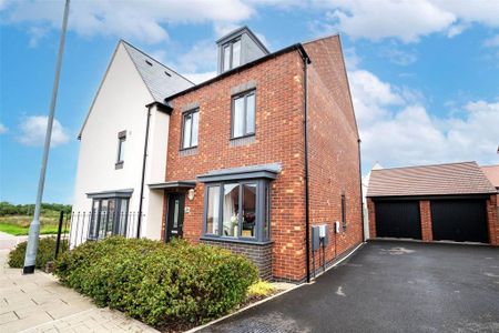 3 bedroom semi-detached house to rent - Photo 5