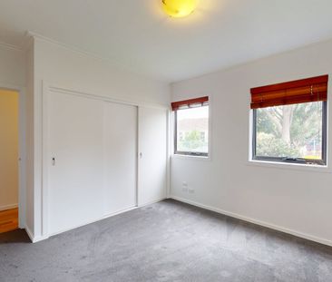 Comfort, Convenience & Effortless Living! - Photo 1