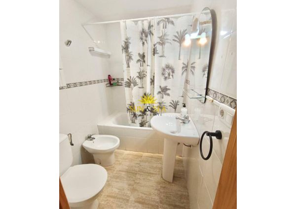 TWO-BEDROOM APARTMENT – TORREVIEJA