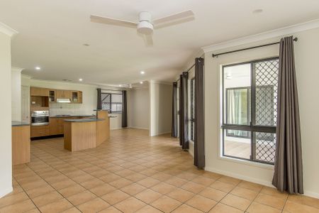 6 St Pauls Court, Mount Louisa - Photo 2