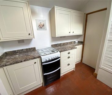 2 bedroom terraced house to rent - Photo 5