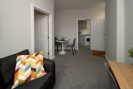 1 bedroom flat to rent - Photo 3