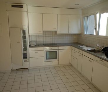 Tolle 4.5-Zimmerwohnung im 2. Stock - Photo 2