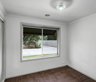 Modern Townhouse - Photo 3