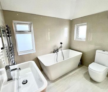 3 bedroom semi-detached house to rent - Photo 4