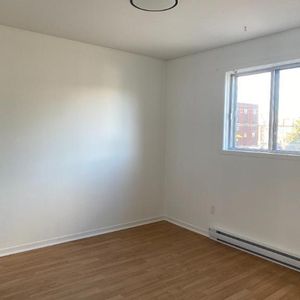 logement à louer 4 1/2 rénové - Photo 2