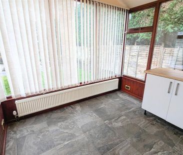 2 bedroom bungalow to rent - Photo 2