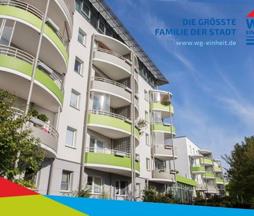 2 Zimmer, großer sonniger Balkon und Tageslichtküche - Photo 1