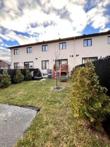 Maison à étages à louer - Gatineau (Gatineau) (Des Fleurs,Rémi Berthiaume,Cheval Blanc) Maison à étages à louer - Gatineau (Gatineau) (Des Fleurs,Rémi Berthiaume,Cheval Blanc) - Photo 4