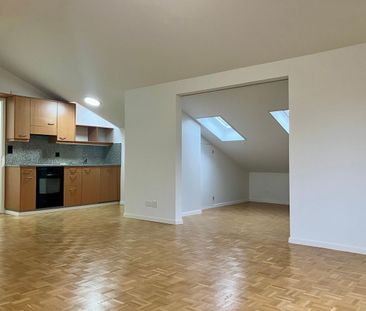 Zentrale Dachgeschosswohnung - Photo 6