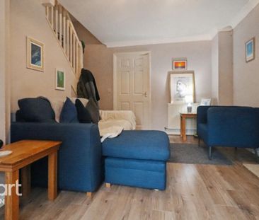 2 bedroom terraced house to rent - Photo 2