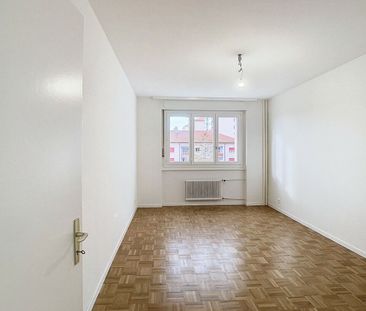 CHARMANT LOGEMENT TRÈS BIEN SITUÈ ET ENTIEREMENT RÈNOVÈ - Foto 6