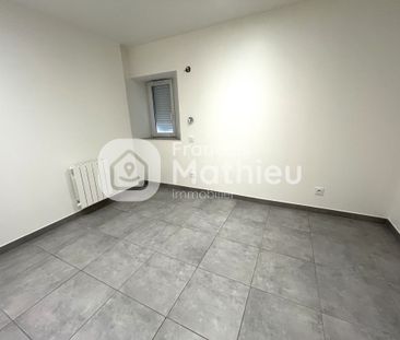 Châtillon-sur-Chalaronne – appartement 3 pièces - Photo 3