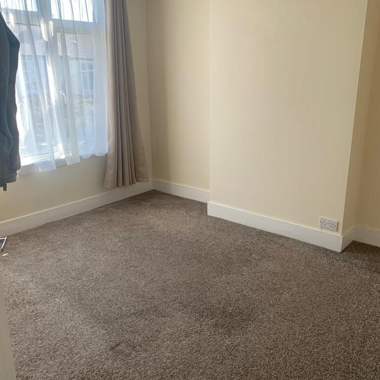 4 bedroom terraced house to rent - Photo 1