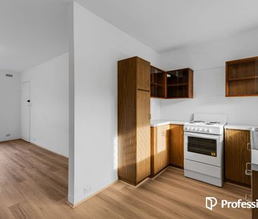 1- Bedroom 1- Bathroom Apartment in Stirling! - Photo 1