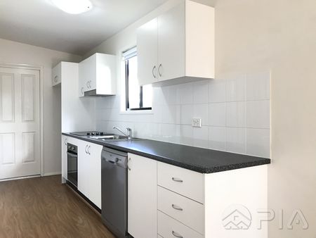 10A Elizabeth Crescent Kingswood - Photo 4