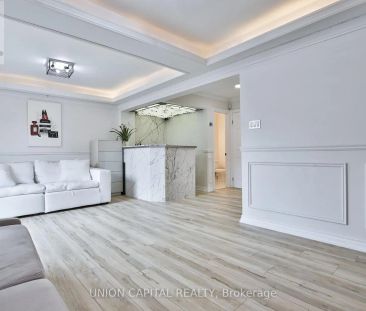 21 AVON CRESCENT - Photo 1