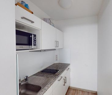 Möbliertes Zimmer in Frauen-WG in zentraler Lage für Studenten und ... - Photo 4