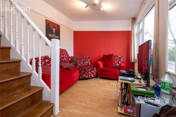 4 bedroom terraced house to rent - Photo 1