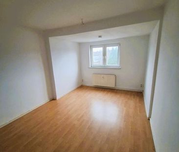 Tolle 3-Raum-DG-Wohnung mit EBK in Altchemnitz - Frisch Renoviert !! - Photo 5