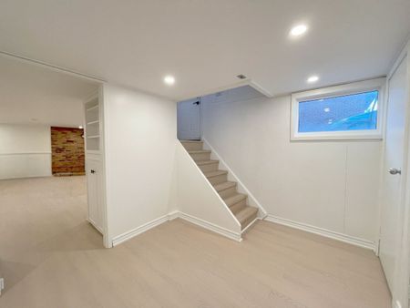 For Lease - 2116 Mountainside Drive Unit# 1, Burlington, Ontario - Photo 4