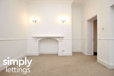 2 Bed property for rent - Photo 2