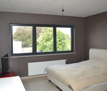 TE HUUR: Zéér ruim appartement in centrum Tielt. - Foto 6