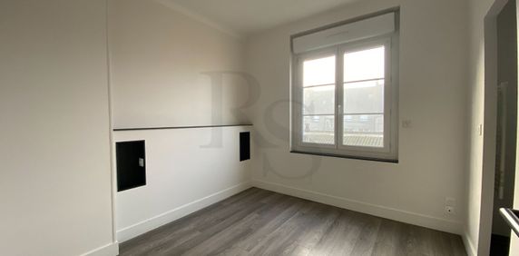 Condé sur Noireau, - Photo 2