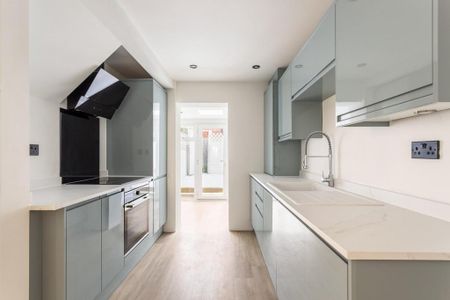 2 bedroom apartment to rent - Photo 5