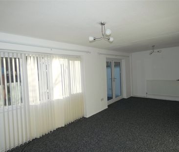 3 bedroom house to rent Heanor Walk, Mansfield, NG18 - Photo 2