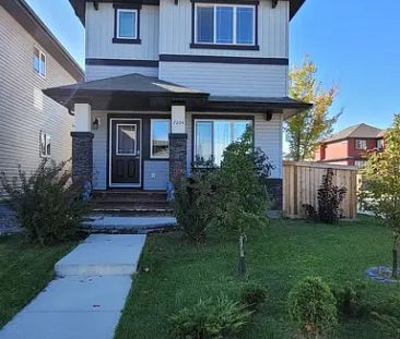 Single family home in amazing area Ambelside windermere | 7204 Armour Crescent Southwest, Edmonton - Photo 1