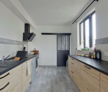 Location Appartement 3 pièces 69m² CHATELLERAULT 86100 - Photo 3