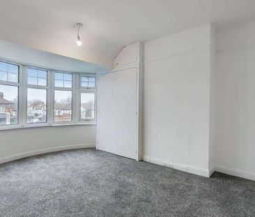 Beechwood Gardens, Ealing, NW10 - Photo 2