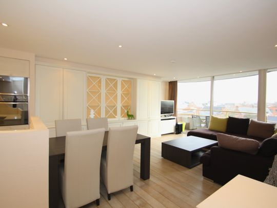 Luxueus 1-slaapkamer appartement met zicht op de markt - Photo 1
