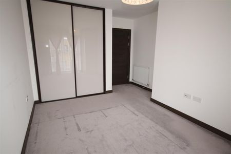 1 bedroom Apartment to let - Photo 4