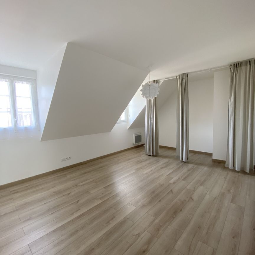 Maison meublée 5 pièces de 87.79m2 – Lacroix St Ouen (60610) - Photo 1