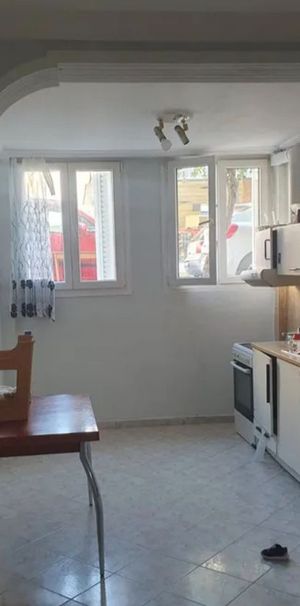 Διαμέρισμα για ενοικίαση - Χαριλάου, - Photo 1