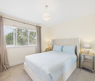 2 bedroom Flat in Danish Court, Maidenhead - Photo 3