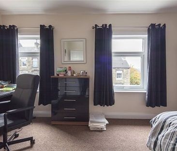 7 Birkhouse Lane, Huddersfield, HD5 - Photo 3