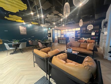 Studio Flat, Waterview House, NW10 - Photo 2