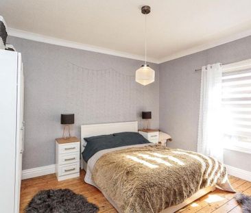 2 bedroom house to rent - Photo 1