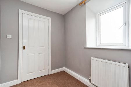 Denholme, West Yorkshire, Bradford - Photo 3