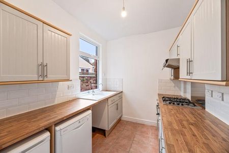 2 bedroom terraced house to rent - Photo 5